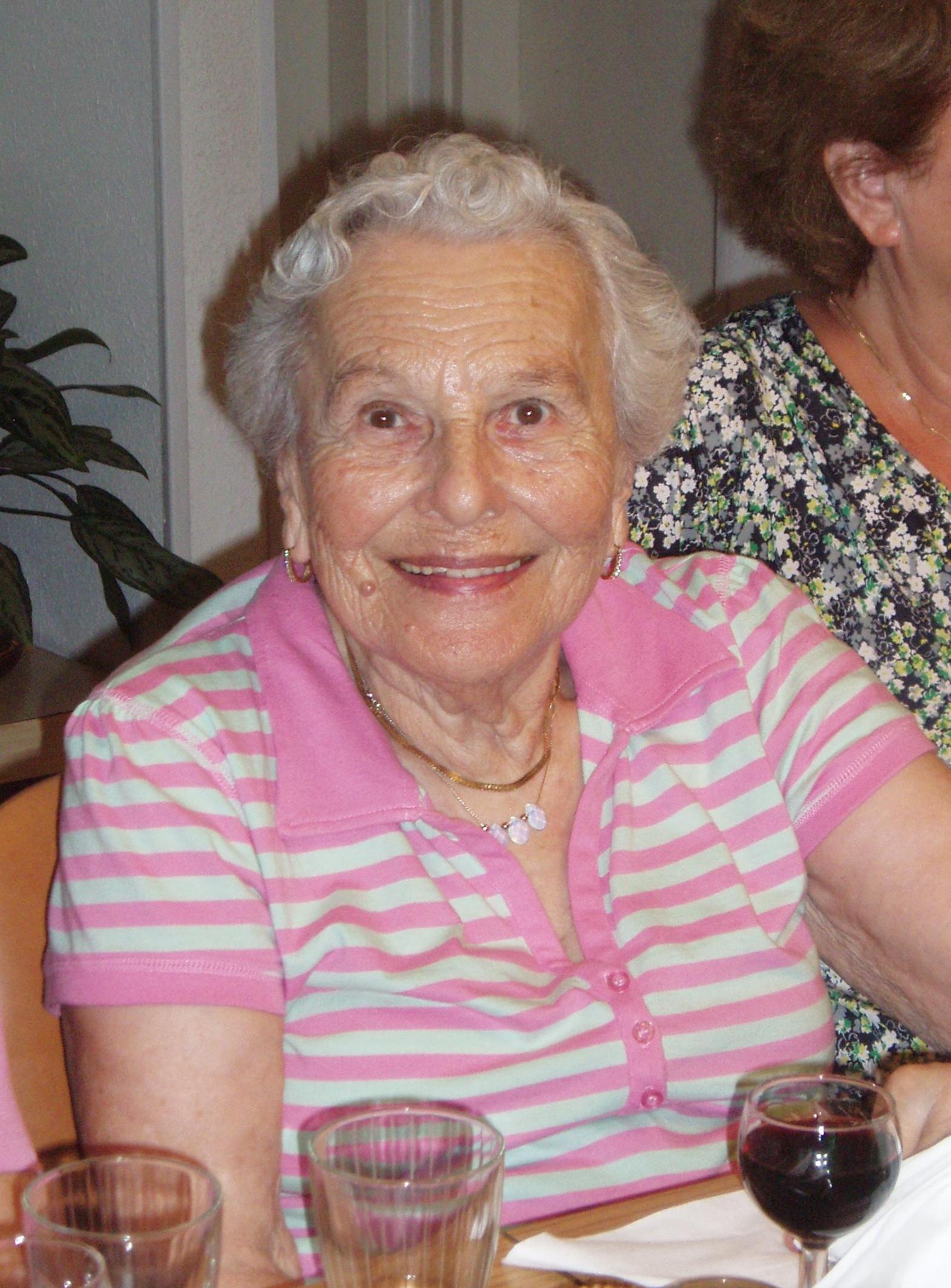 זינה מאירפלד מבית פרוכט בת 90